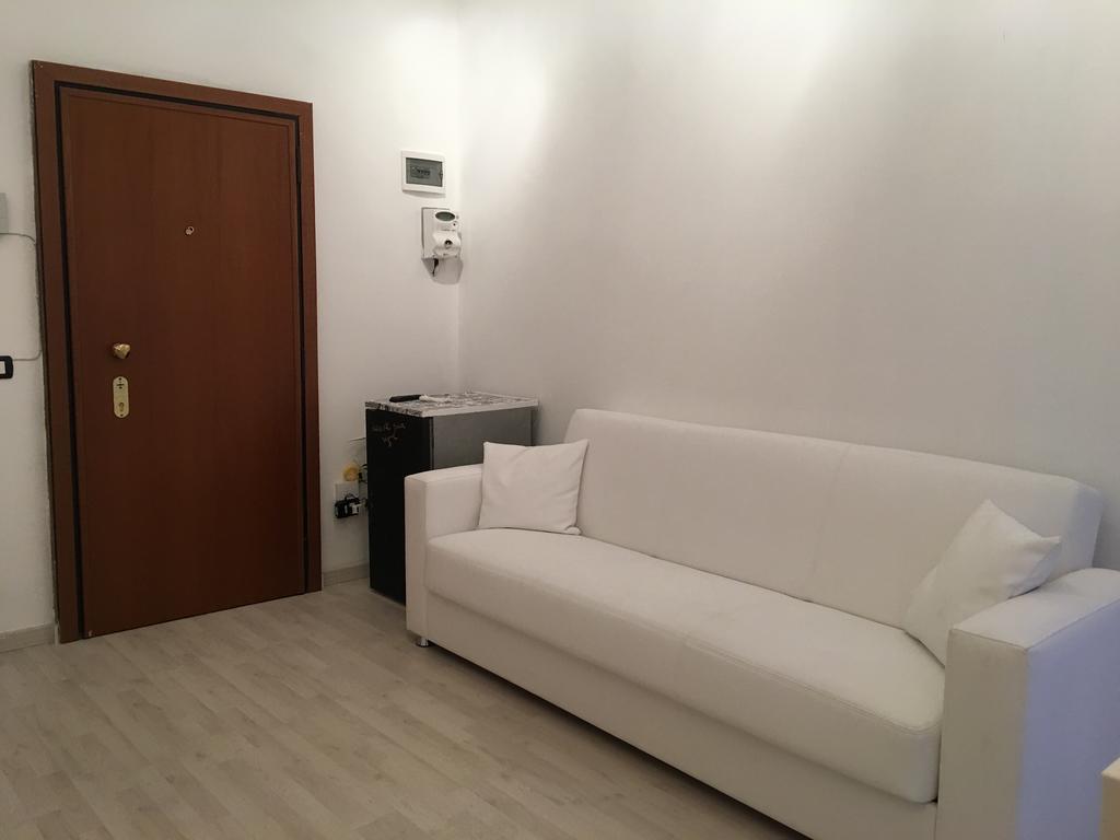 Superb White Flat Apartamento Milán Exterior foto